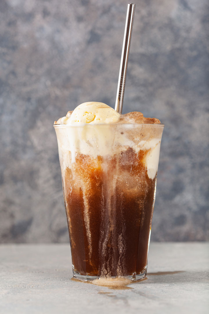 American Ice Cream Float With Cola